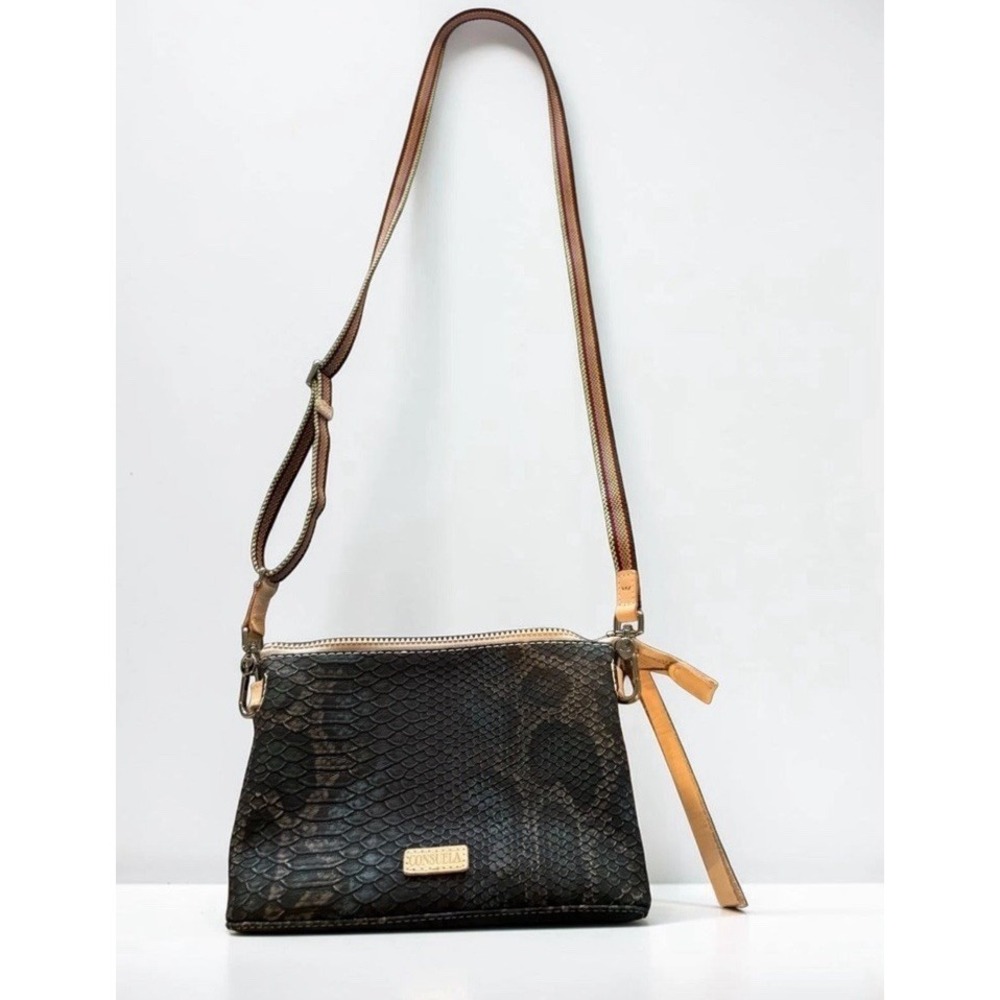 Consuela Crossbody Midtown Rattler Purse Bag NEW 5621 - Picture 2 of 11